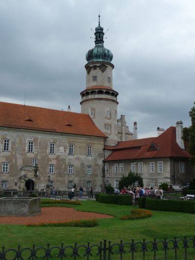 103.jpg